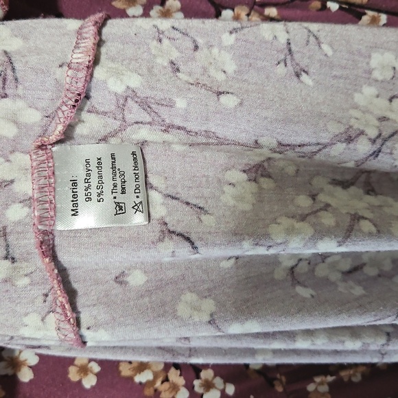 Plum Floral Plus Long Sleeve Maxi XL - Picture 8 of 10